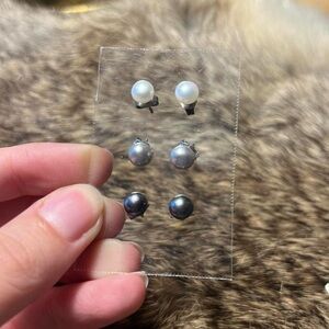 3 sets of white to grey freshwater pearl post earrings